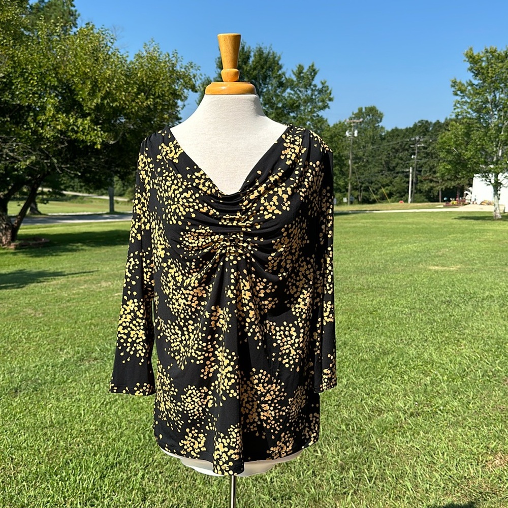 Black and yellow top